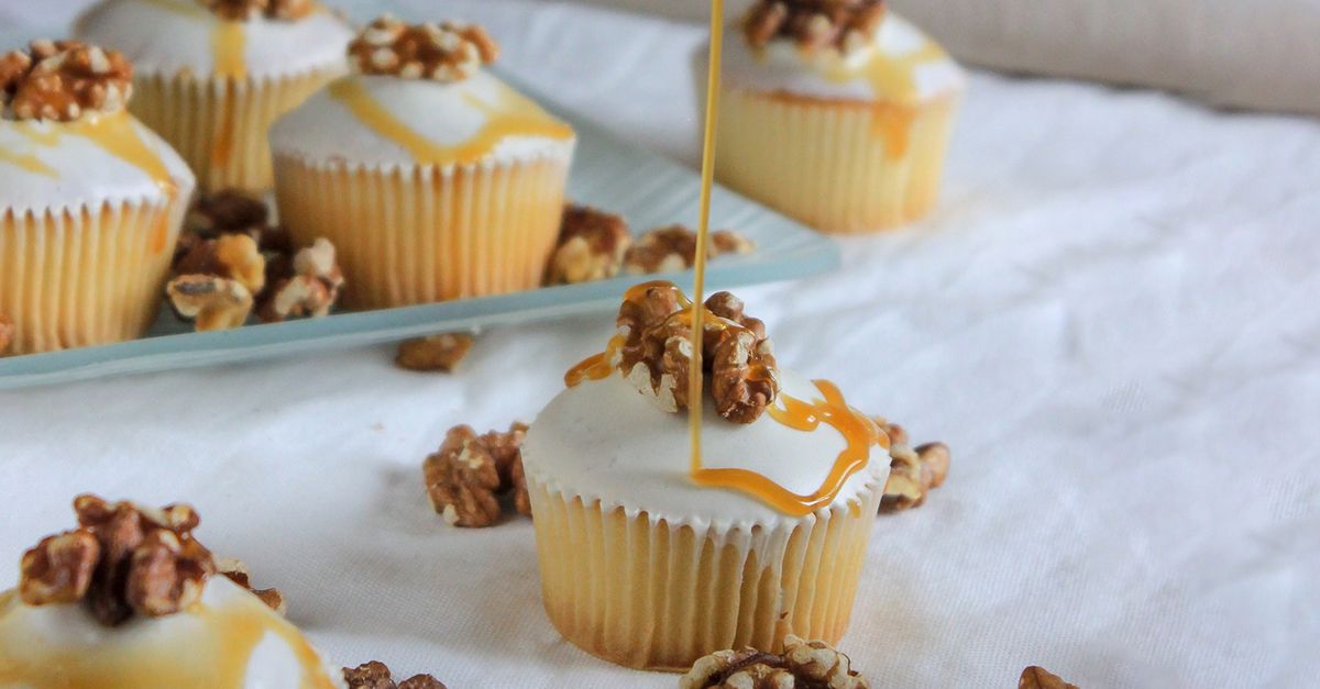 Walnuss-Cupcakes mit Karamellsauce - MiBon