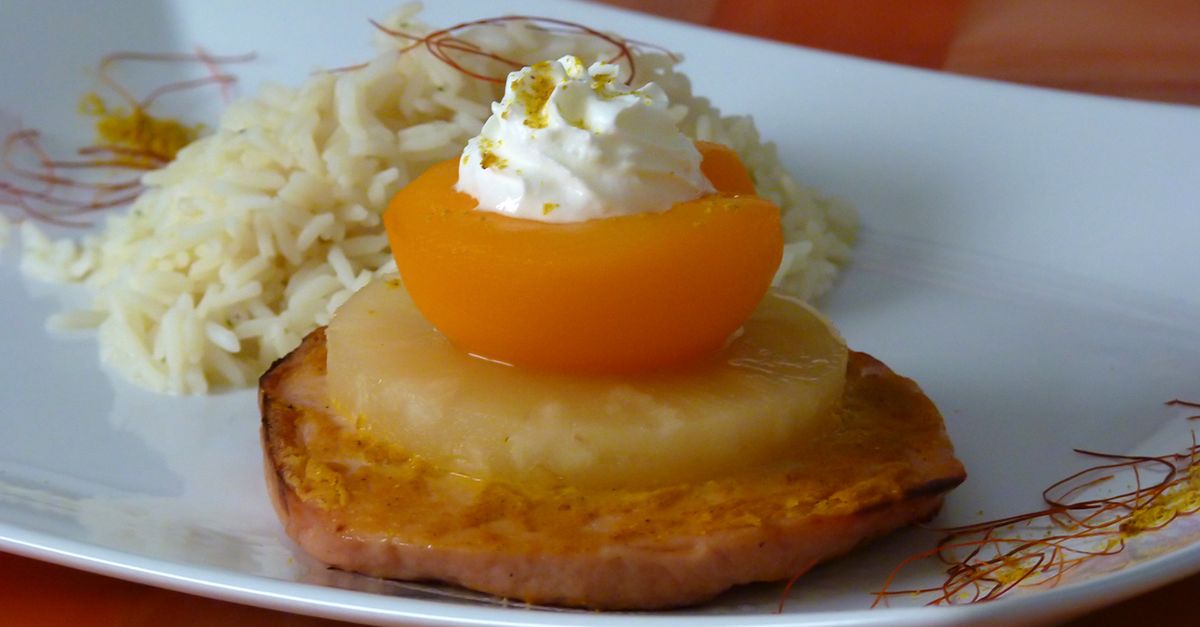 Marinierter Fleischkäse mit Ananas und Pfirsich - MiBon Marinierter Fleischkäse mit Ananas und Pfirsich - MiBon