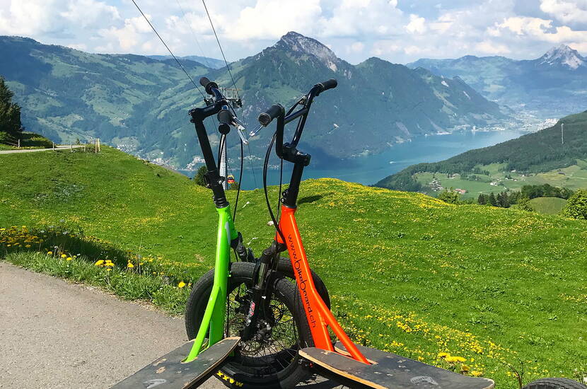 Zoom: Escursione per famiglie Klewenalp Stockhütte. Una vasta gamma di attività vi aspetta alla Klewenalp. I parchi giochi invitano i bambini a sfogarsi. 