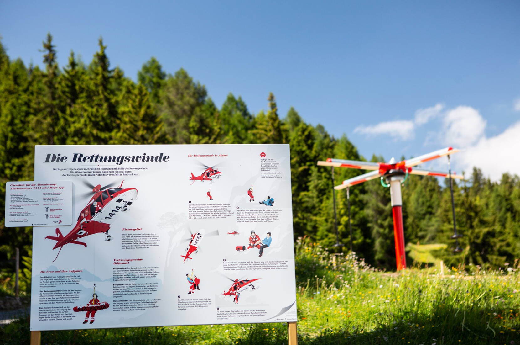 Excursion en famille Sentier de randonnée Globi - Sur le seul sentier de randonnée Globi de Suisse, Globi explique de manière ludique des thèmes comme la nature et la technique à 13 postes.