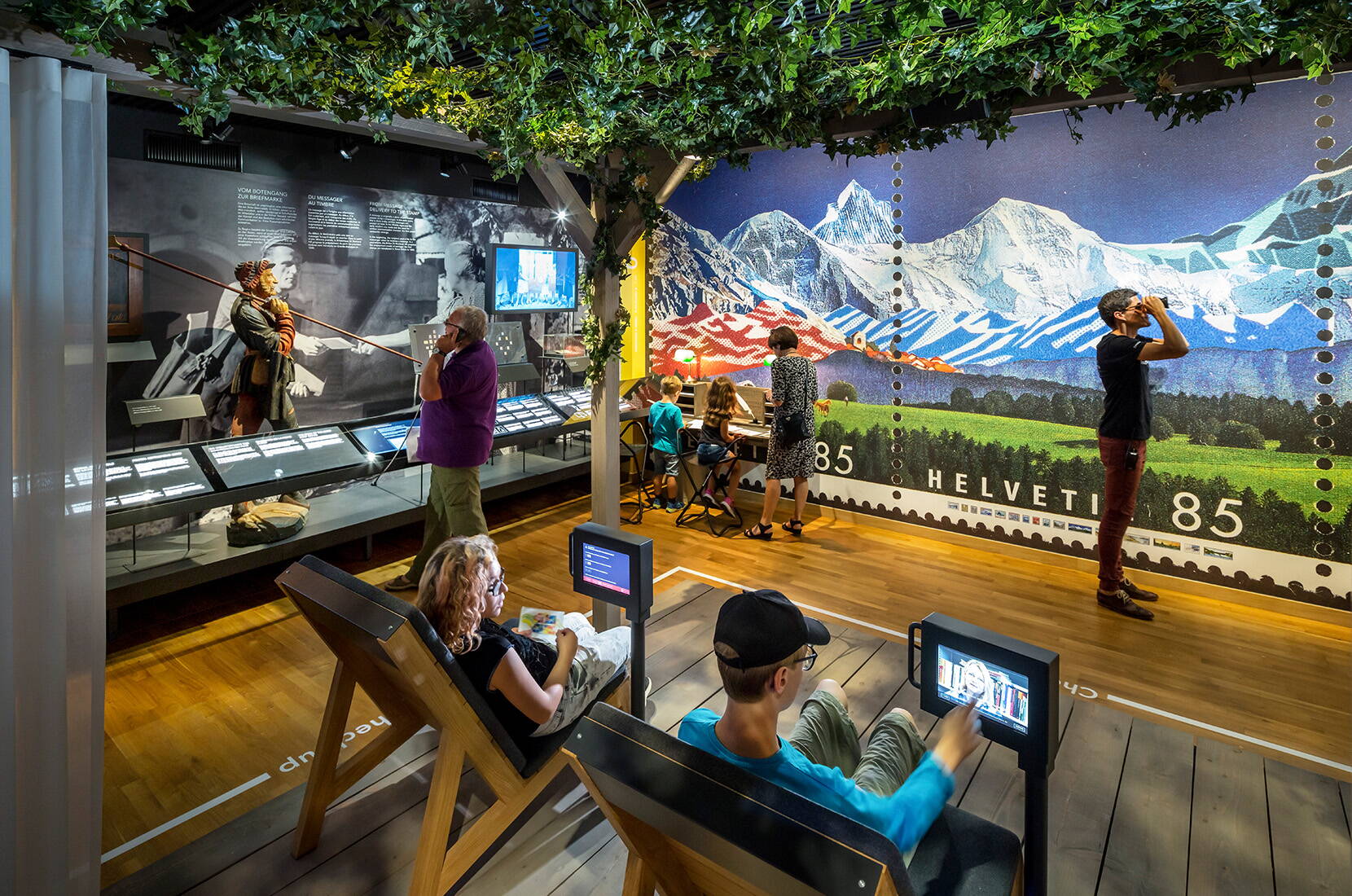 Excursion en famille au Musée de la communication de Berne. Ici, ce n'est pas la technique qui est au centre, mais l'homme.