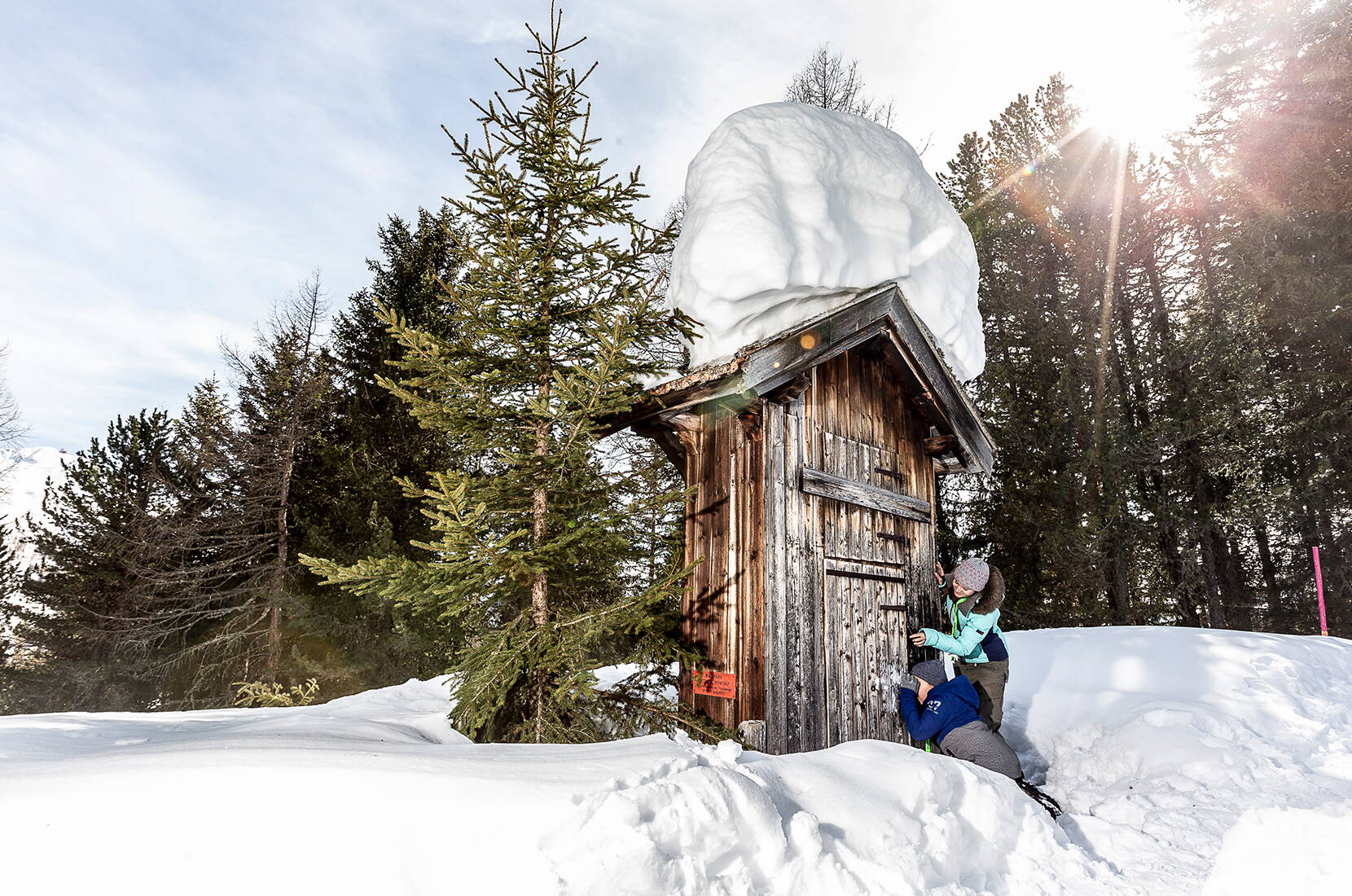 Excursion familiale Foxtrail Davos Klosters. Envie de voir une ville avec d'autres yeux et de vivre ensemble quelque chose de spécial?
