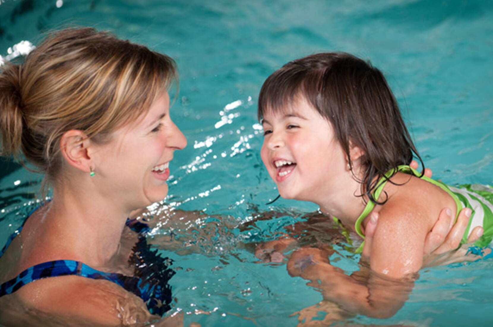 Jusqu'à CHF 100.- de réduction sur les cours de natation de Schildkrötli-Swimmers. Téléchargez maintenant le bon et profitez d'une réduction allant jusqu'à CHF 100.- sur votre prochain cours de natation (bébé ou parent-enfant). 