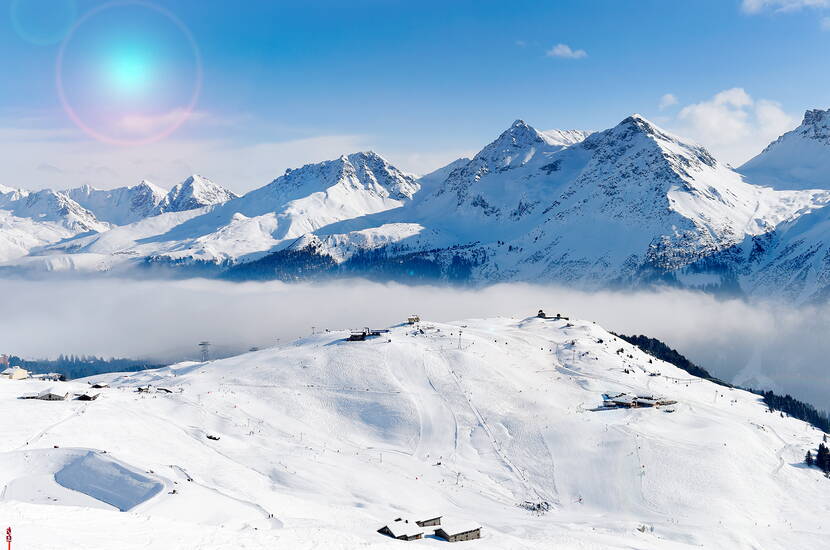 Zoom: Excursion en famille à Arosa Lenzerheide. La station de sports d'hiver d'Arosa Lenzerheide se réjouit de vous accueillir dans ses montagnes et de faire battre votre cœur dans notre paradis des sports d'hiver.
