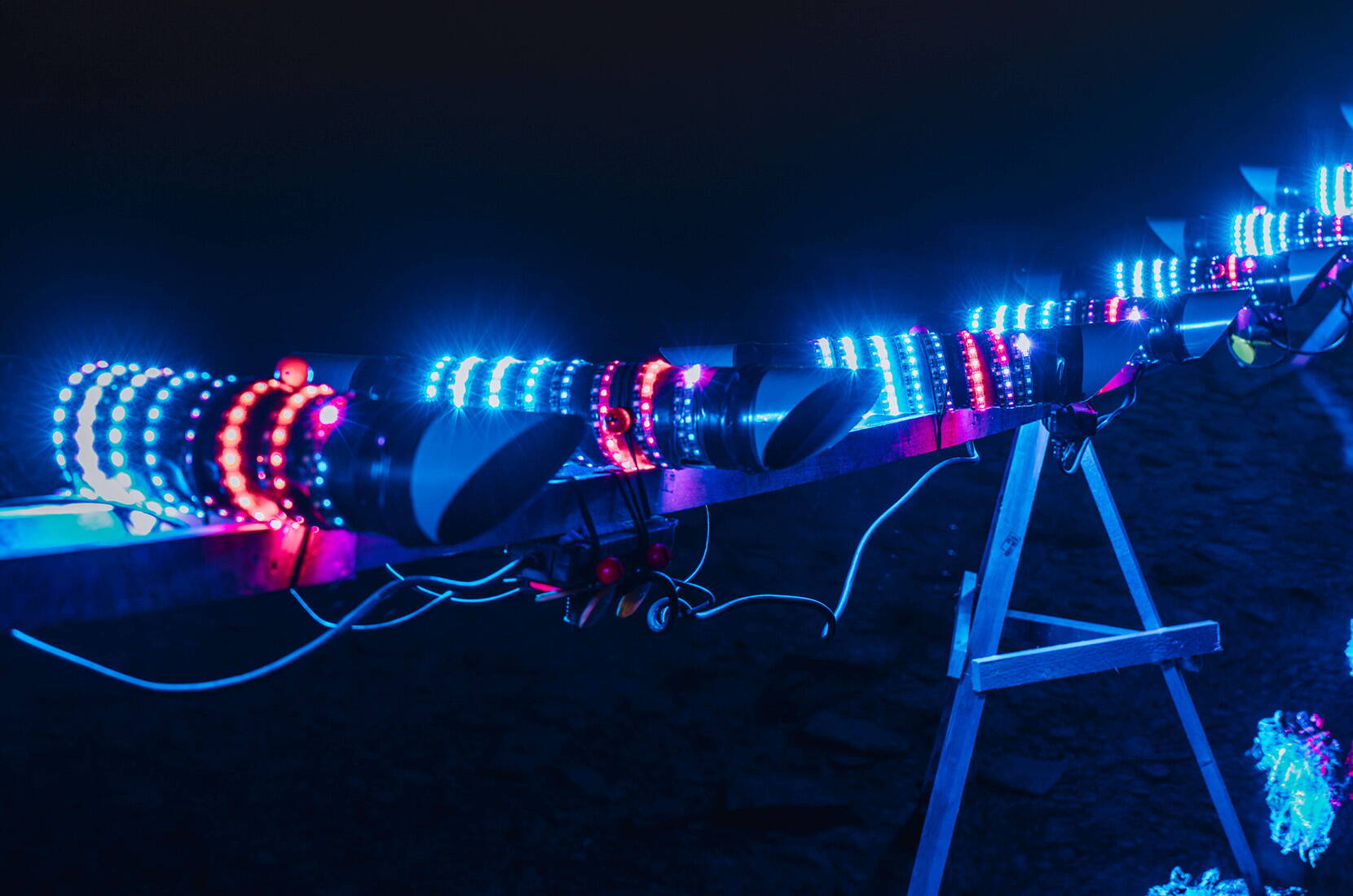 Moderne LED-Technologie sorgt für die beeindruckenden Lichtshows des Luzerner Lichtfestivals. Ein Blick hinter die Kulissen der Lichtkunst.