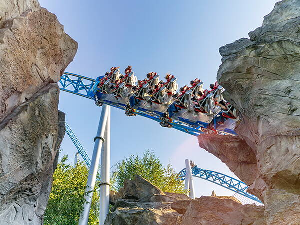 Zoom: Excursion en famille à l’Europapark Rust. Voulez-vous laisser la vie quotidienne derrière vous et vous amuser à nouveau avec toute la famille?