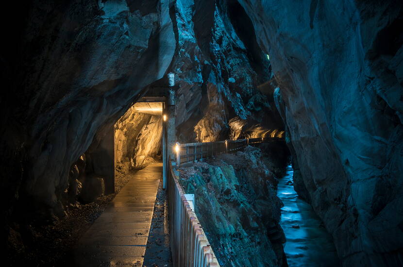 Zoom: Escursione per famiglie Gola di Tamina. La facile escursione da Bad Ragaz al Vecchio Bagno Pfäfers dura circa un'ora.