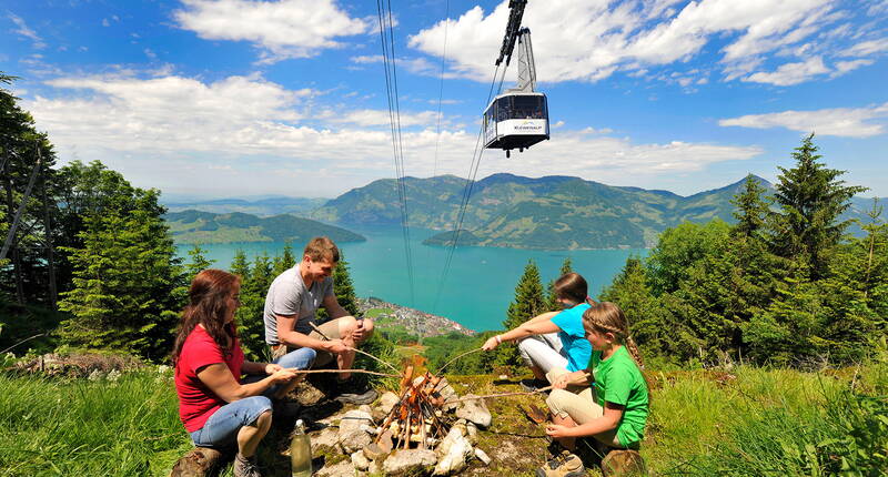 Escursione per famiglie Klewenalp Stockhütte. Una vasta gamma di attività vi aspetta alla Klewenalp. I parchi giochi invitano i bambini a sfogarsi. 