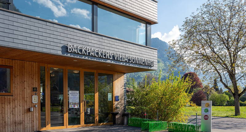 30% Rabatt auf den Übernachtungspreisen in der Backpackers Villa Sonnenhof in Interlaken. Lade dir deinen Rabattcode herunter und profitiere vom Spezial Package. Die Villa bietet eine Selbstkocherküche, Tischtennis, Billard, Minigolf, WLAN u.v.m.
