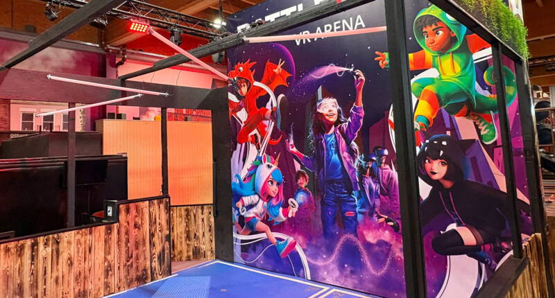 L’arena VR del Flipped Funpark Singen unisce movimento reale e mondi digitali per un’esperienza indoor interattiva.