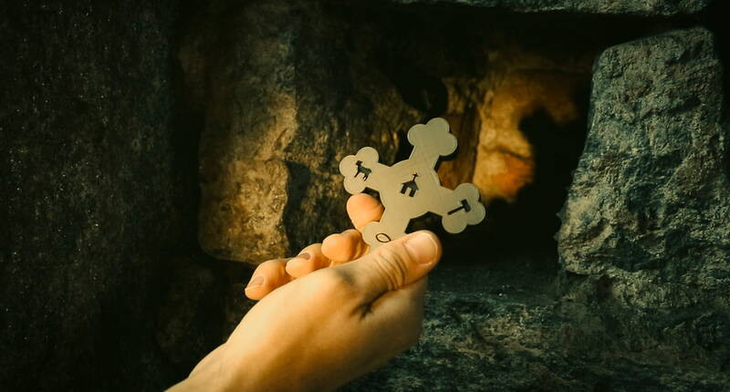 La chiave del successo: nel Sato Code Escape Game bisogna trovare e combinare oggetti nascosti in città. Ogni elemento trovato vi avvicina alla soluzione del mistero.