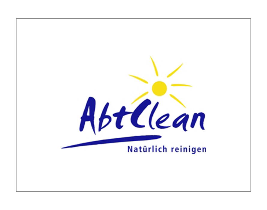 Logo mit blauem Schriftzug „AbtClean“ und gelbem Sonnensymbol darüber. Darunter der Zusatz „Natürlich reinigen“ auf weissem Hintergrund.