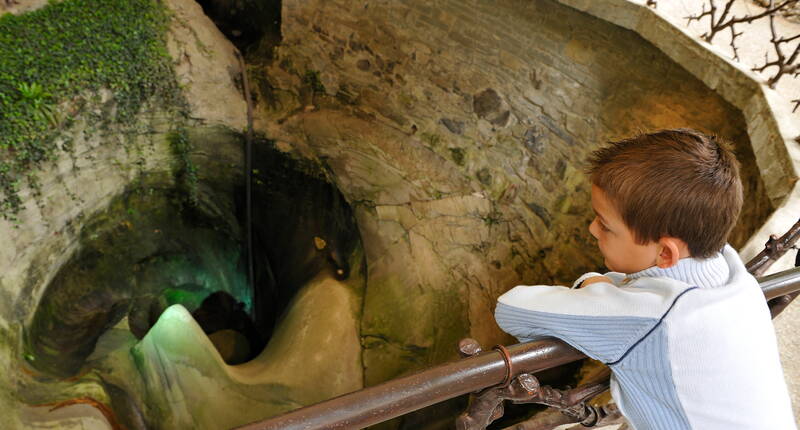 Komme mit auf eine Entdeckungsreise in unseren lauschigen Park. Erfahre im Museum mehr über die jüngste Erdgeschichte der Schweiz und die Geschichte Luzerns und lasse dich verwirren im «schönsten Spiegellabyrinth der Erde.»