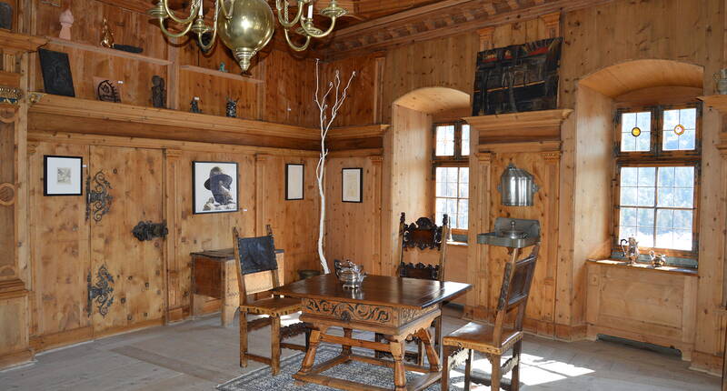 Excursion en famille au château de Tarasp. L'emblème de la Basse-Engadine avec ses presque 1000 ans d'histoire du château!