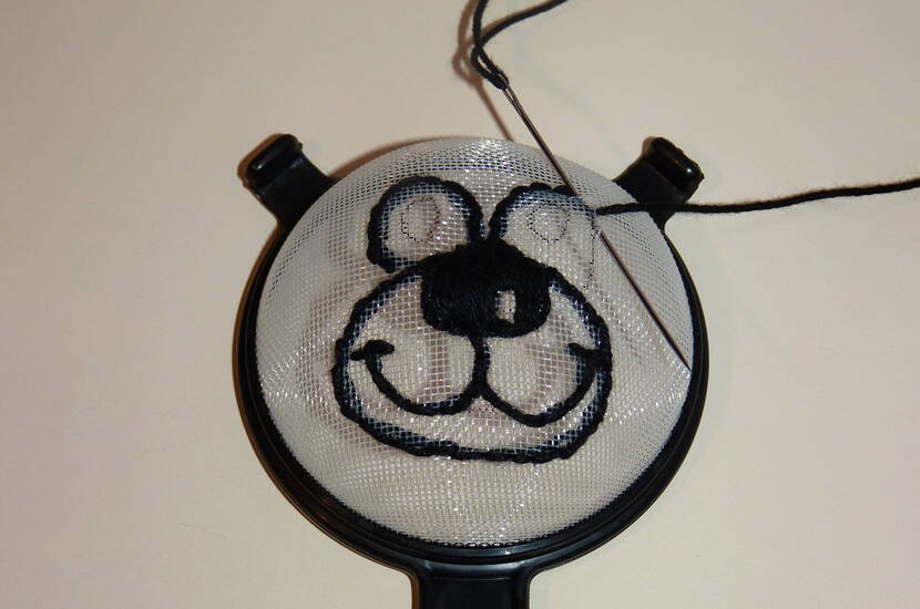 Upcycling Vasen aus Aludosen Ein tolles Geschenk zur Geburt: die Baby-Bären-Rassel zum Selberbasteln. Die genaue Anleitung findest du hier.