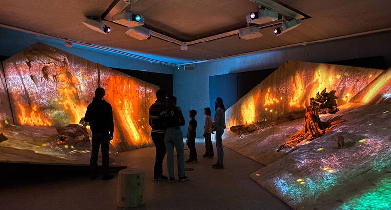 Le Parc National Suisse est synonyme de nature sauvage. La nature sauvage est également dans le centre de la nouvelle exposition du Parc National au centre des visiteurs à Zernez. Tout ce que vous y découvrirez n'est pas seulement «vraiment sauvage», mais aussi «vraiment Parc National».