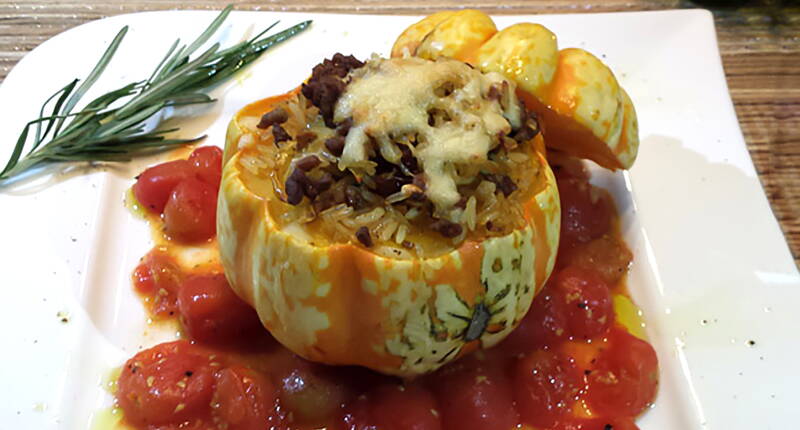 Gefüllter Kürbis auf Tomatenconfit - MiBon